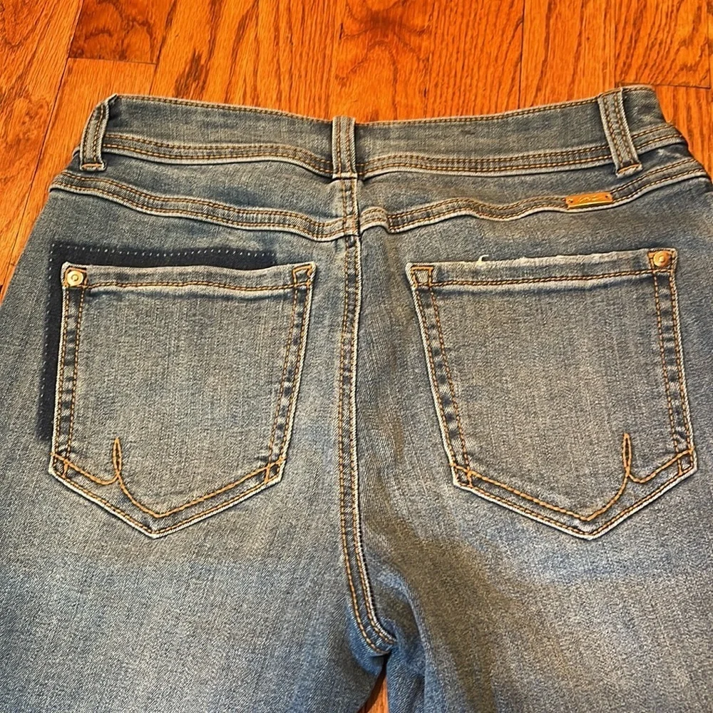 EUC Inc International Concepts Distressed Denim Cuff Shorts Size 6 - Picture 13 of 17